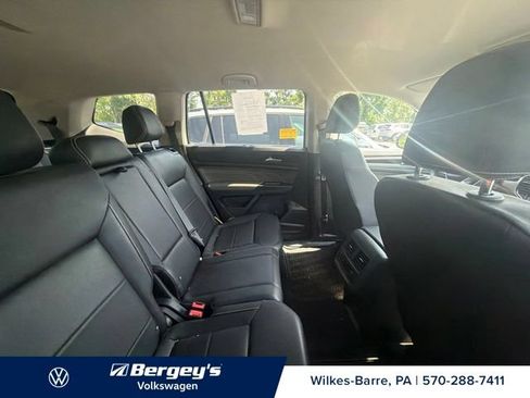 Certified 2023 Volkswagen Atlas SE w/ Black Wheel Package AWD/4WD image 16