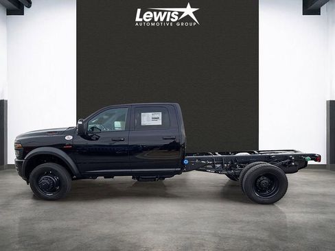 New 2026 RAM 5500 Tradesman image 2