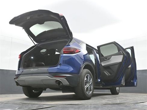 Used 2023 Chevrolet Blazer LT image 52