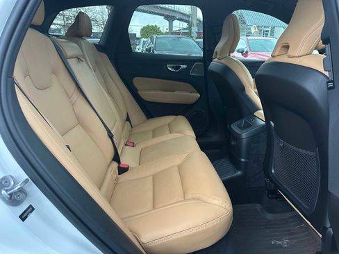 Certified 2023 Volvo XC60 T8 Ultimate w/ Climate Package image 12