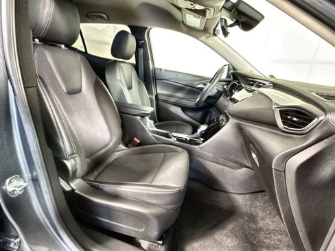 Used 2022 Buick Encore GX Select image 25