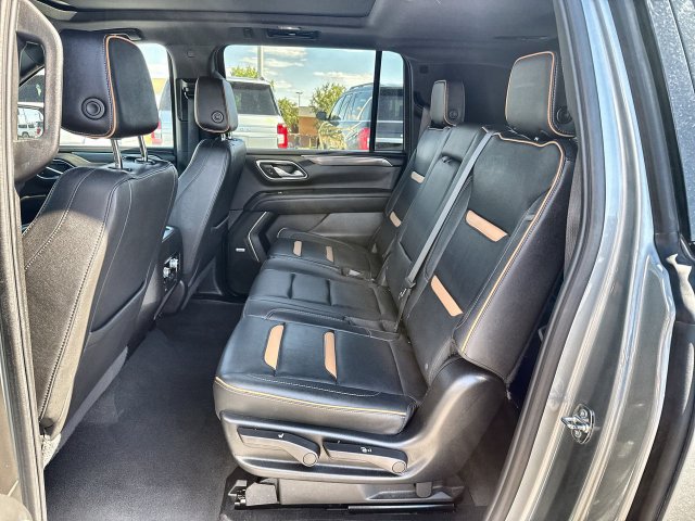 Used 2024 GMC Yukon XL AT4 w/ AT4 Premium Plus Package AWD/4WD image 22