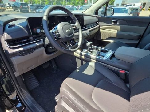 New 2026 Kia Carnival EX FWD image 29