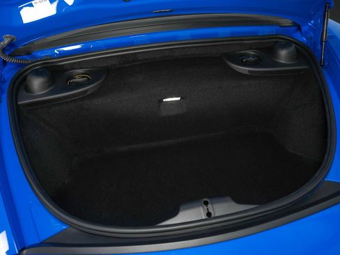 Used 2022 Porsche 718 Boxster RWD image 48