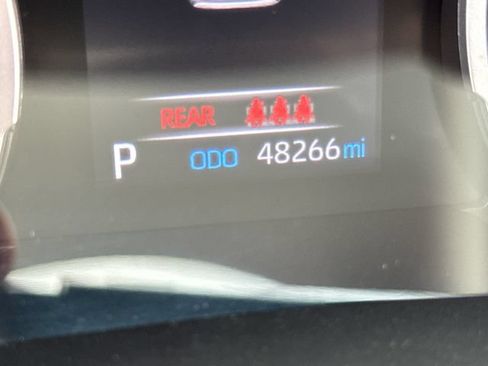 Used 2021 Toyota RAV4 XLE w/ Convenience Package AWD/4WD image 20
