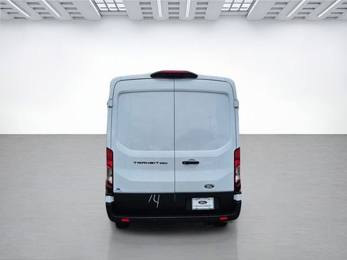New 2026 Ford Transit 250 148 Medium Roof RWD image 6