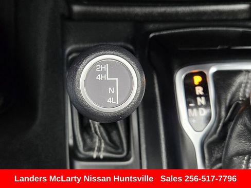 Used 2023 Jeep Gladiator Overland image 22