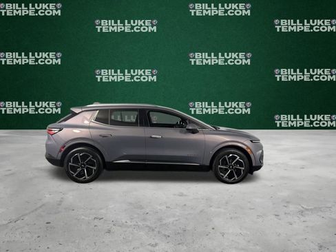 Used 2025 Chevrolet Equinox EV LT w/ Convenience Package image 5