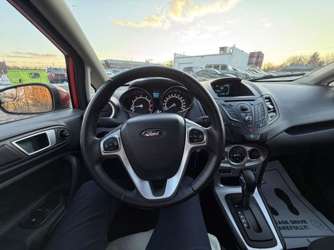 Used 2015 Ford Fiesta SE w/ Comfort Package image 12