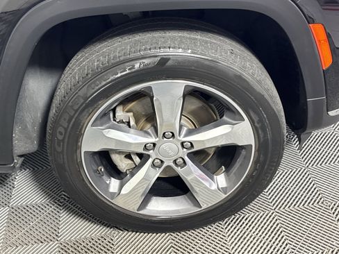 Used 2021 Jeep Grand Cherokee L Limited image 12