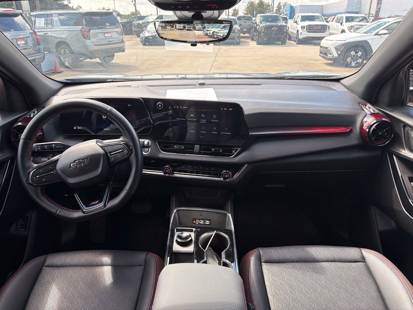 Used 2026 Chevrolet Equinox RS w/ Safety and Technology Package FWD image 9
