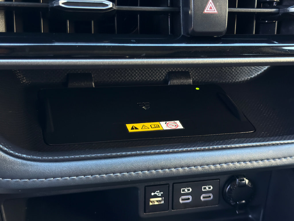 Used 2025 Toyota Highlander XLE AWD/4WD image 31