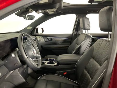 Used 2025 Buick Enclave Avenir w/ Super Cruise Package AWD/4WD image 28