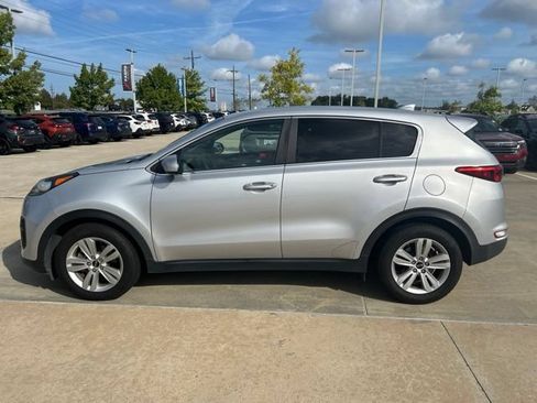 Used 2018 Kia Sportage LX FWD image 4