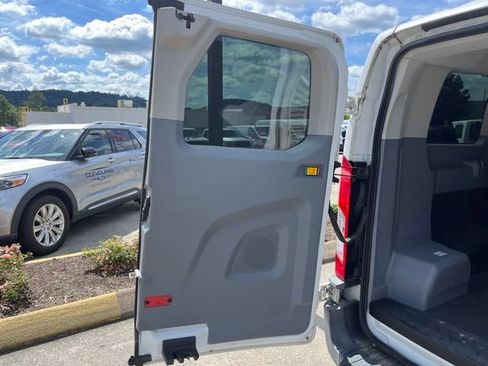 Used 2015 Ford Transit 150 XLT RWD image 38