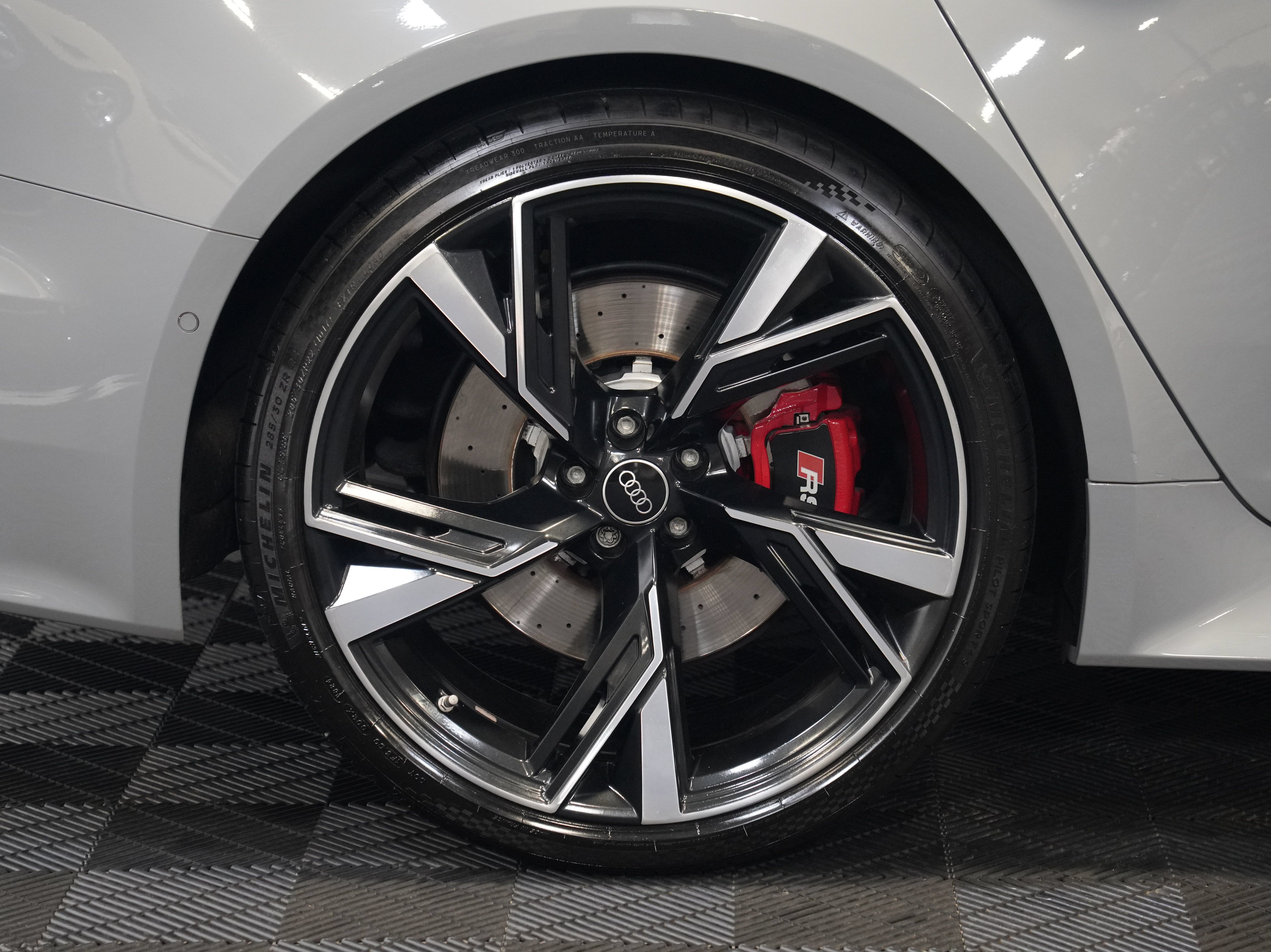 Used 2022 Audi RS 6 AWD/4WD image 55