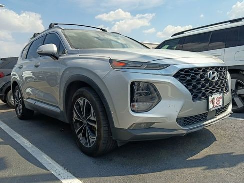 Used 2019 Hyundai Santa Fe FWD image 2