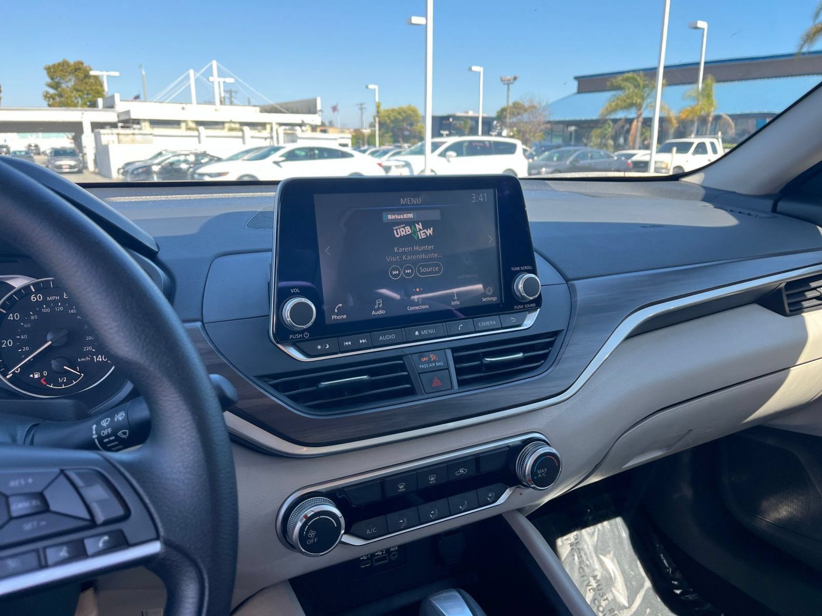 Used 2025 Nissan Altima 2.5 SV FWD image 16