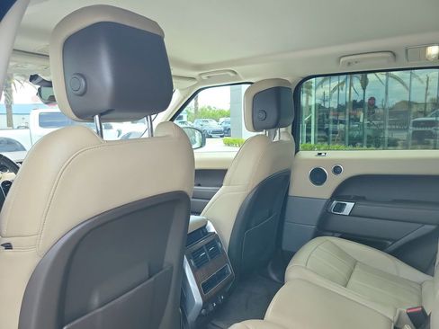 Used 2020 Land Rover Range Rover Sport SE AWD/4WD image 17