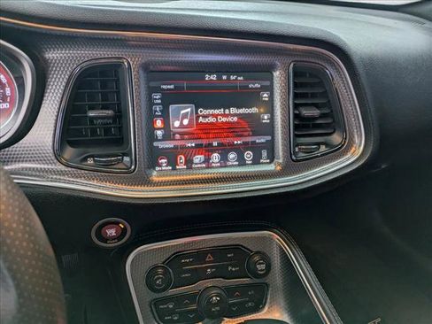 Used 2015 Dodge Challenger SRT Hellcat image 12