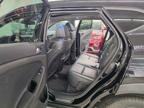 Used 2016 Hyundai Tucson Limited w/ Option Group 03 FWD image 9