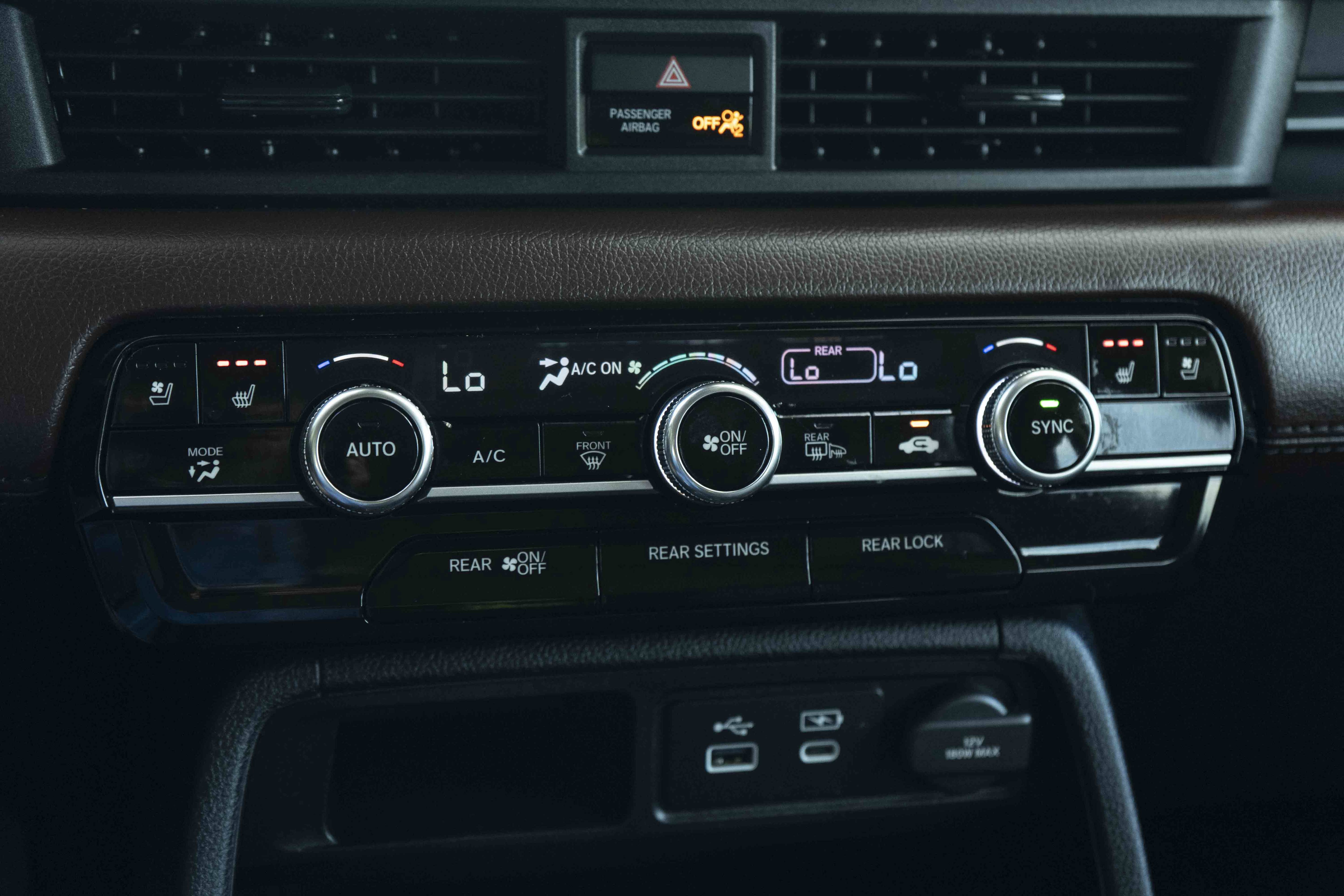 Used 2025 Honda Pilot Elite image 31