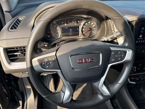 Used 2024 GMC Terrain SLE w/ Elevation Edition image 27