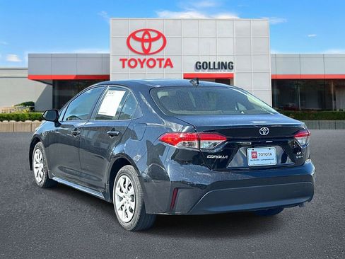 Used 2025 Toyota Corolla LE FWD image 4
