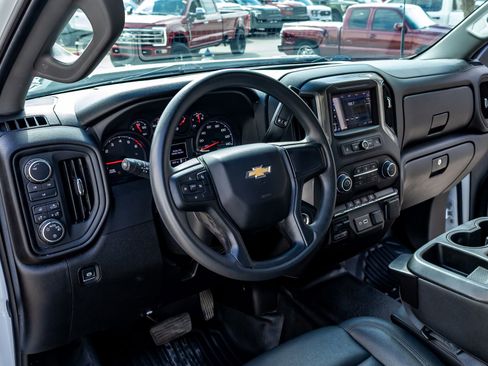 Used 2025 Chevrolet Silverado 2500 W/T w/ WT Convenience Package image 13