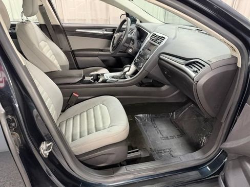 Used 2014 Ford Fusion S FWD image 7