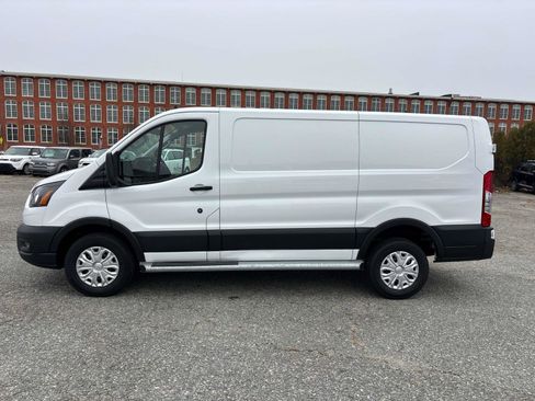 Used 2024 Ford Transit 250 Low Roof w/ Exterior Upgrade Package image 8
