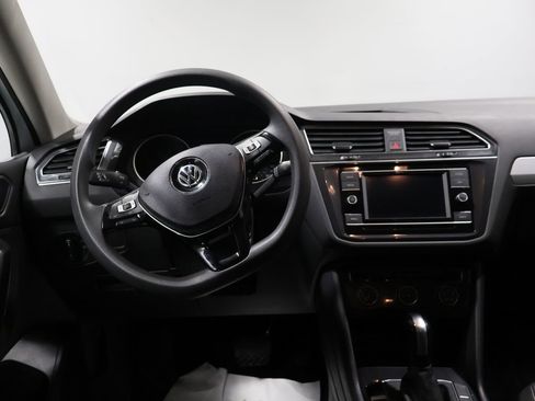 Used 2021 Volkswagen Tiguan S image 15