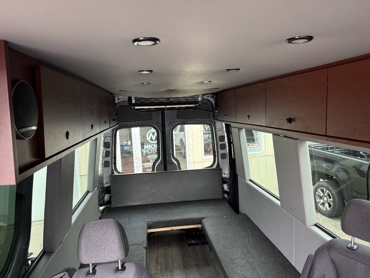 Used 2013 Mercedes-Benz Sprinter 2500 image 18