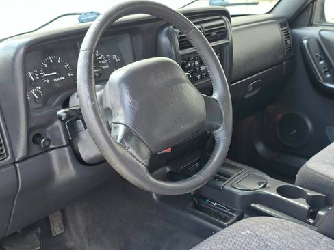 Used 2000 Jeep Cherokee Sport AWD/4WD image 10
