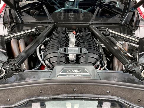 Used 2025 Chevrolet Corvette Z06 RWD image 27