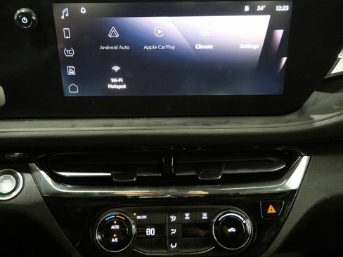 Used 2025 Buick Envista Sport Touring image 20