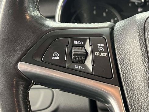 Used 2022 Buick Encore Preferred w/ Safety Package image 22