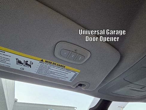 Used 2025 Chrysler Pacifica Select FWD image 57