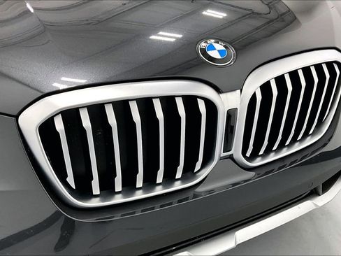 Used 2024 BMW X3 xDrive30i w/ Premium Package image 28