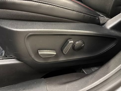 Used 2024 Ford Escape ST-Line w/ Tech Pack #1 AWD/4WD image 33