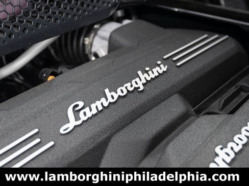 Used 2024 Lamborghini Revuelto image 45