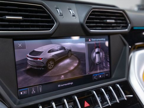 Used 2019 Lamborghini Urus AWD/4WD image 53