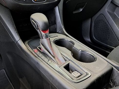 Used 2022 Chevrolet Equinox RS FWD image 18