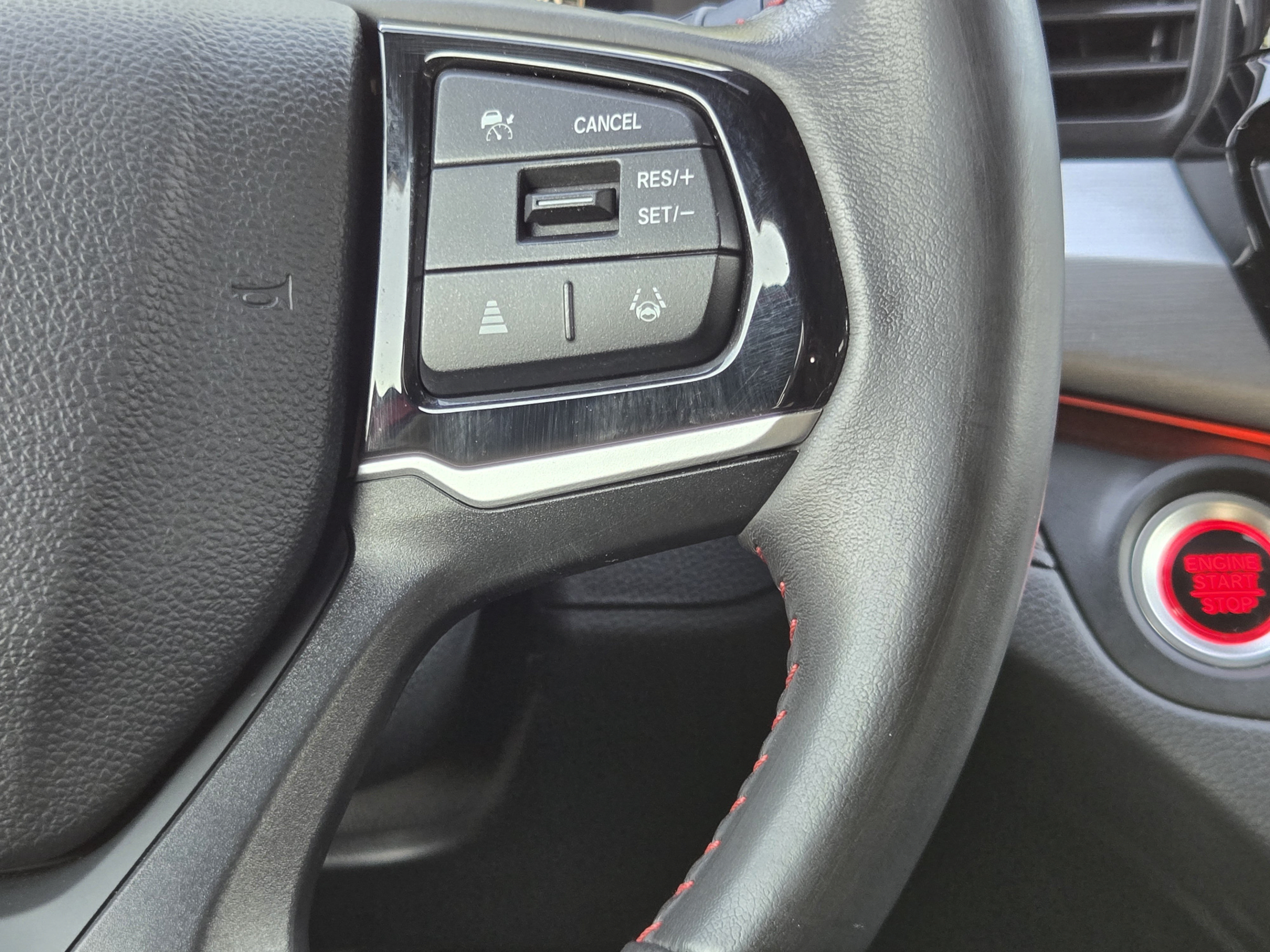 Used 2025 Honda Odyssey Sport-L image 25