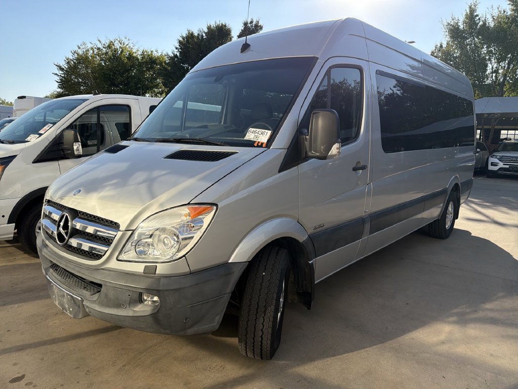 Used 2011 Mercedes-Benz Sprinter 2500 image 1