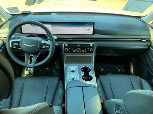 Used 2025 Genesis GV80 3.5T Advanced image 18