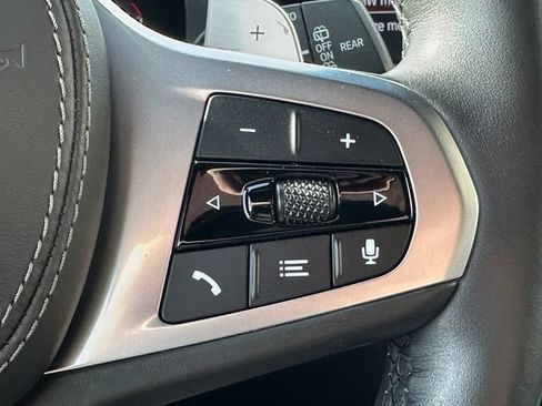 Used 2021 BMW X7 M50i w/ Cold Weather Package AWD/4WD image 18