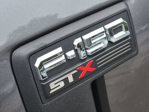 Used 2022 Ford F150 XL w/ STX Appearance Package RWD image 11