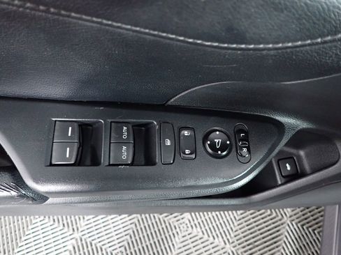 Used 2017 Honda Civic EX-L image 21