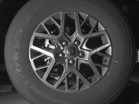 Used 2025 Jeep Wrangler Unlimited Sahara AWD/4WD image 13